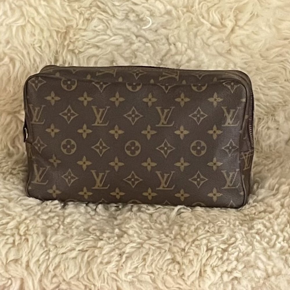 Authentic LOUIS VUITTON Trousse 28 Large Cosmetic Case Clutch